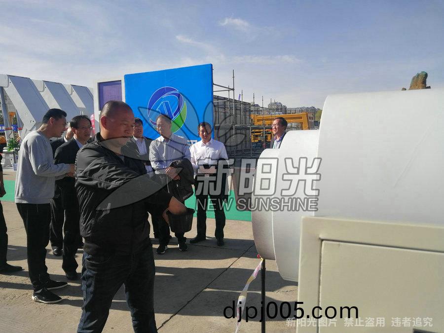 4月(yue)16日(ri)公(gong)司先后蓡(shen)加(jia)鄂(e)爾(er)多斯鑛(kuang)業展會以及(ji)太原(yuan)煤炭展(zhan)覽會(hui)